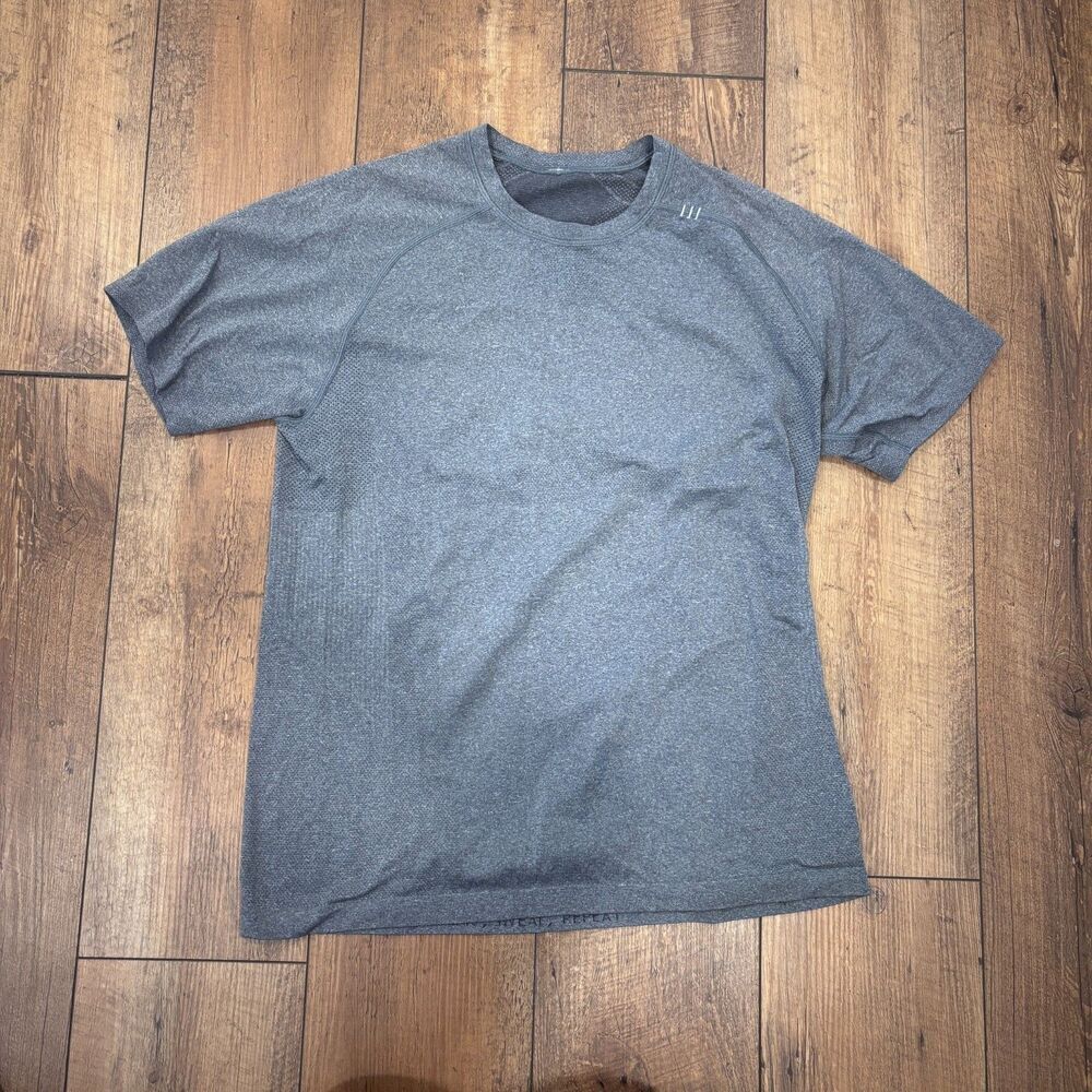 Lululemon Metal Vent Tech Short-Sleeve Shirt Gray Athletic Gym Workout Stretch M - Picture 2 of 6